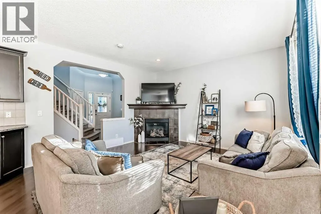 168 Royal Oak Terrace NW
