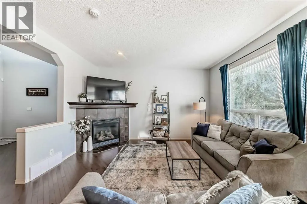 168 Royal Oak Terrace NW