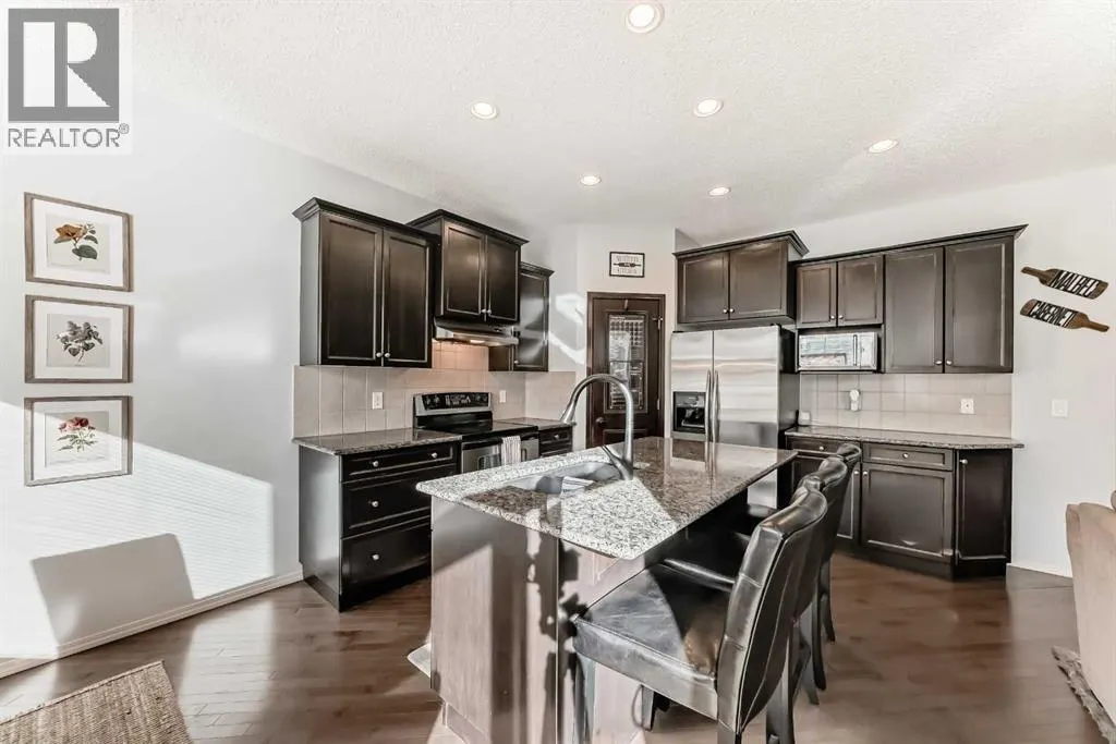 168 Royal Oak Terrace NW