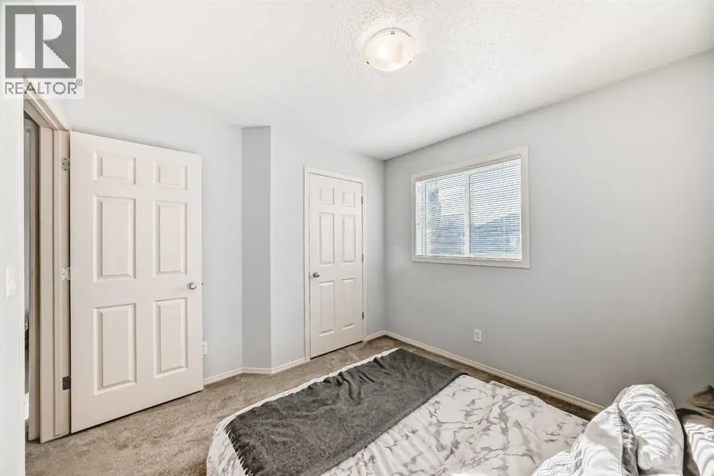 168 Royal Oak Terrace NW