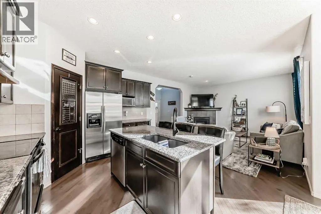 168 Royal Oak Terrace NW