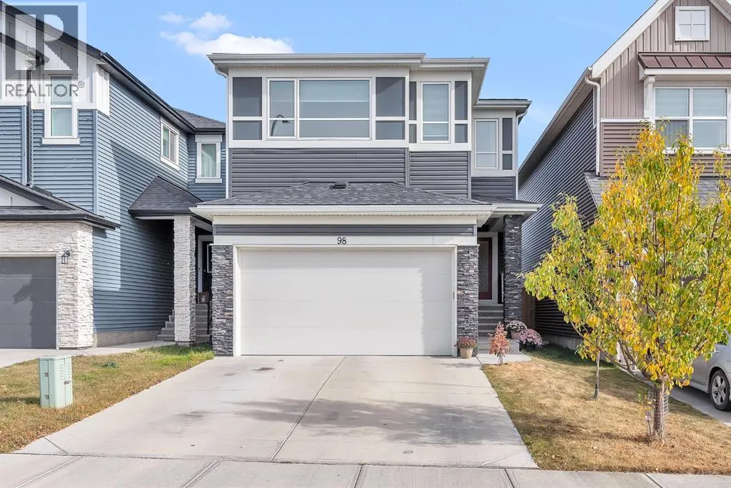 98 Lucas Crescent NW