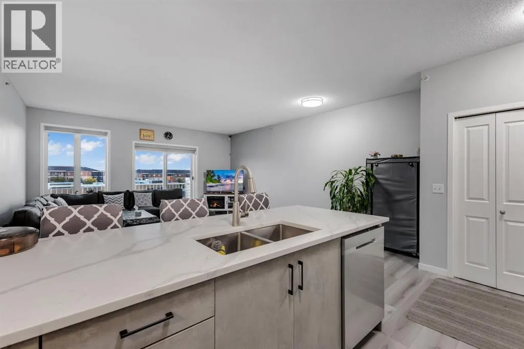 1422, 1400 Taradale Drive NE