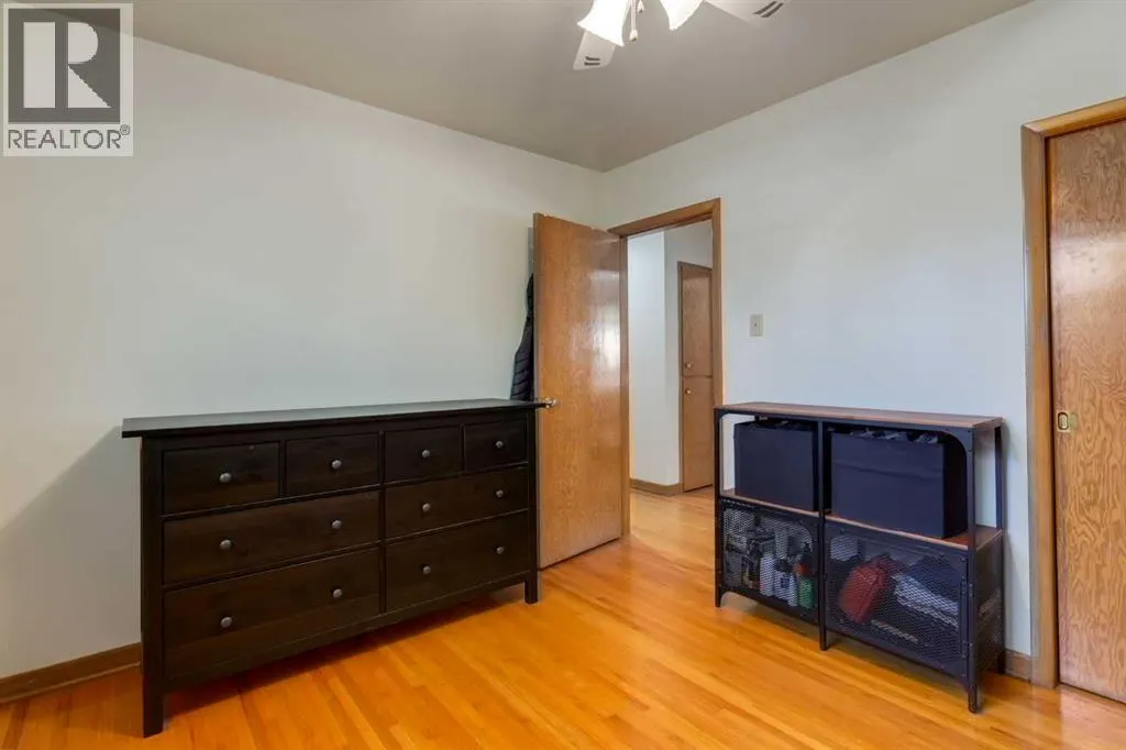 23 Klamath Place SW