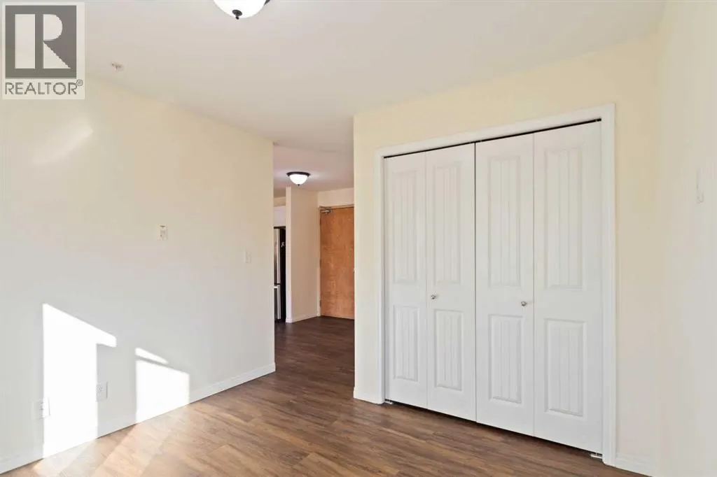 105, 248B Grosbeak Way