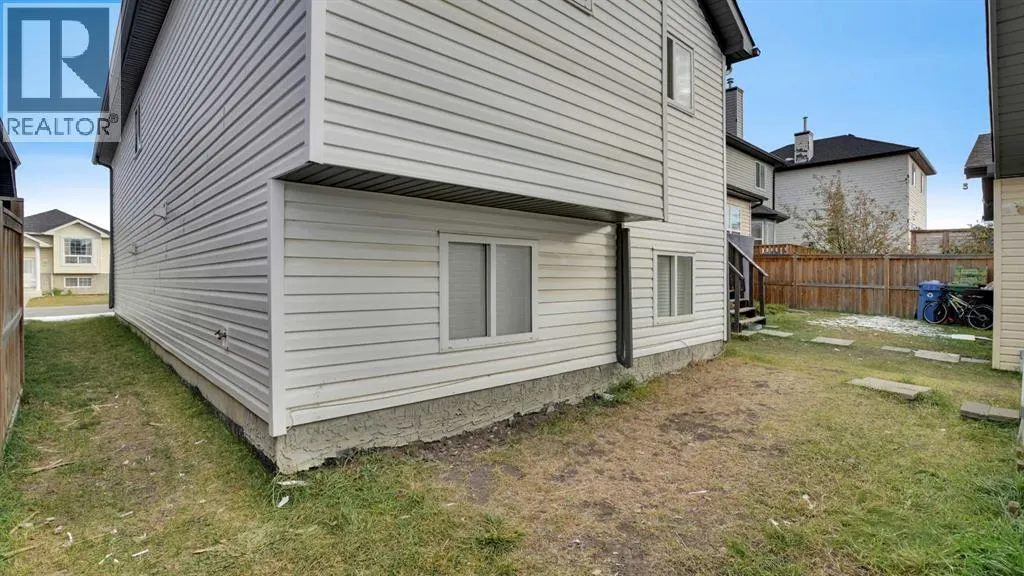 40 saddlefield Road NE