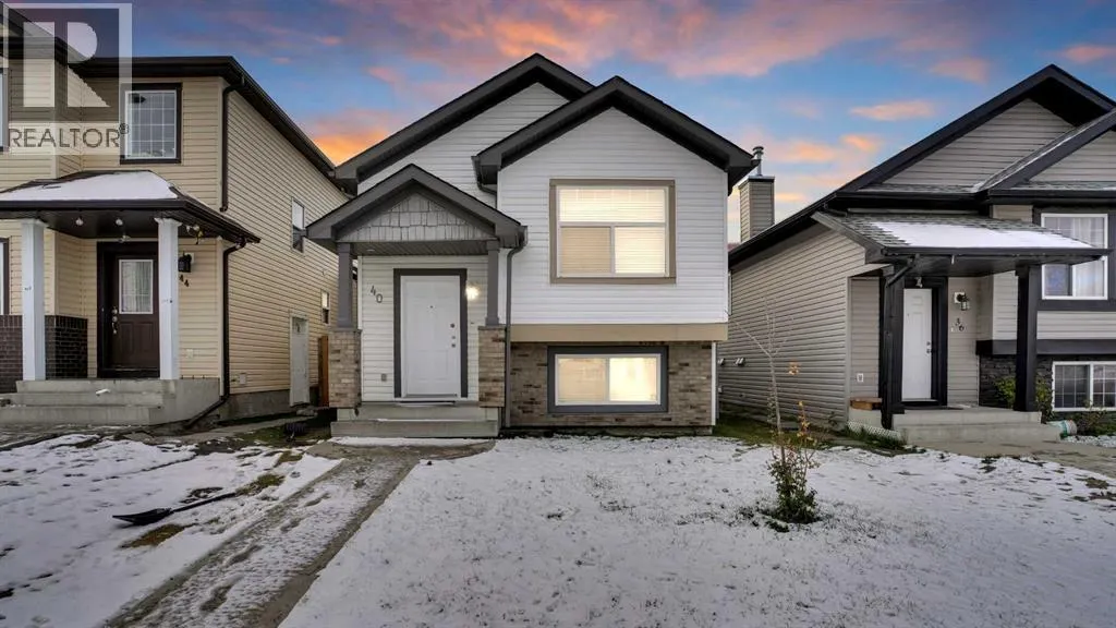40 saddlefield Road NE