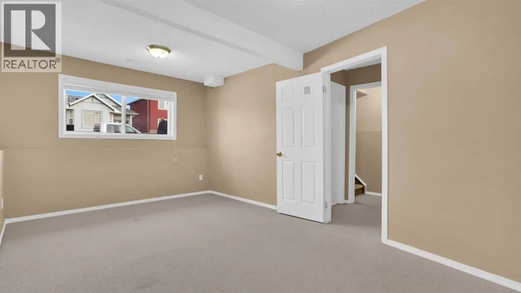 40 saddlefield Road NE