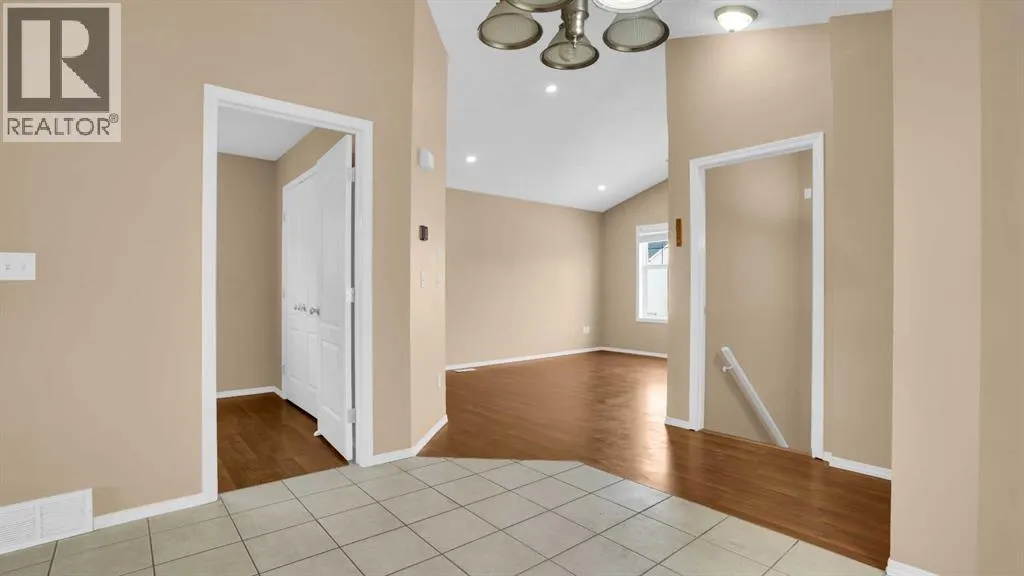40 saddlefield Road NE