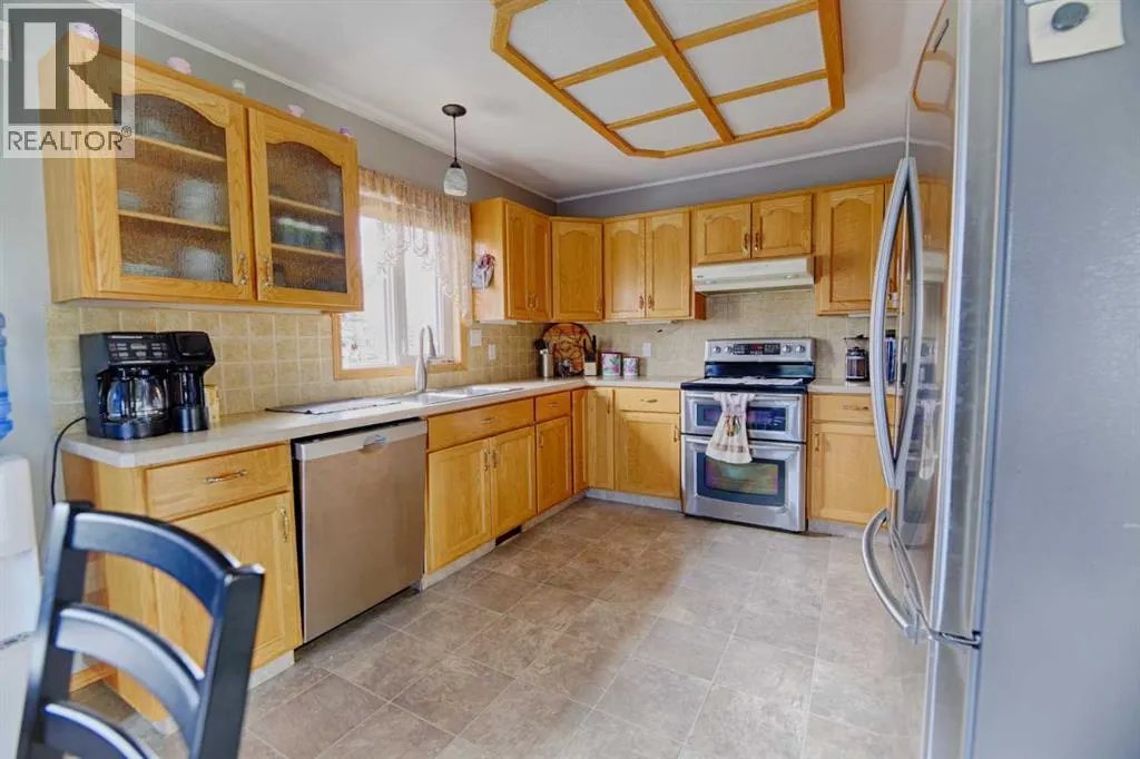 406 A Pioneer Crescent Crescent