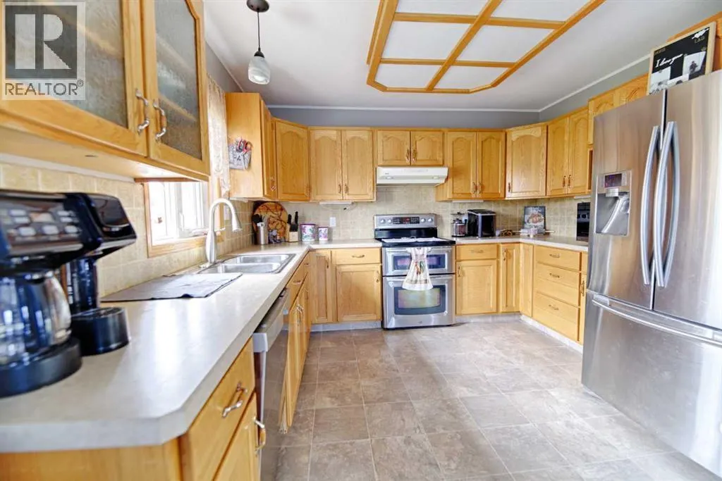 406 A Pioneer Crescent Crescent