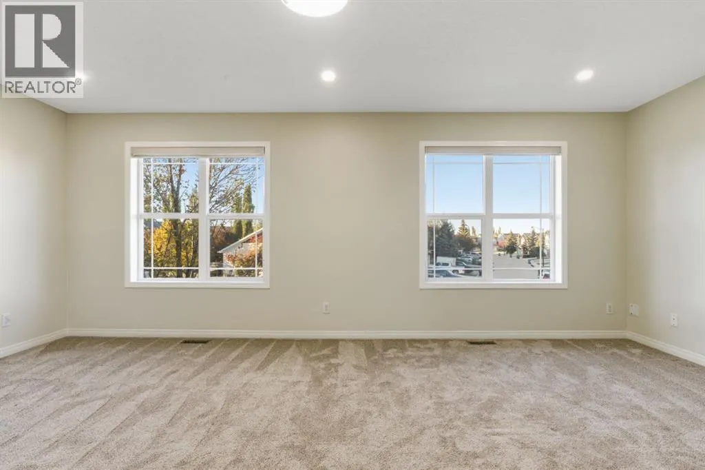 64 Cougarstone Square SW