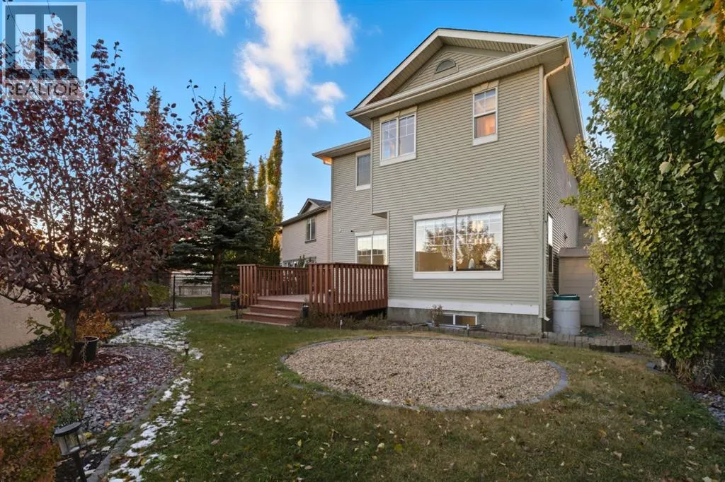 64 Cougarstone Square SW