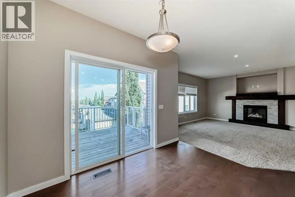 144 REUNION Grove NW