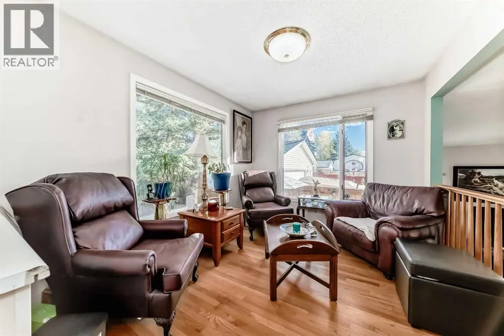 167 Woodridge Place SW