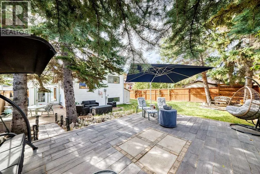 167 Woodridge Place SW