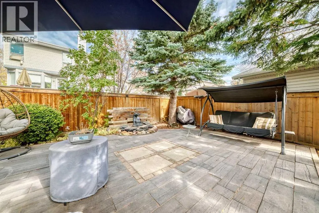 167 Woodridge Place SW