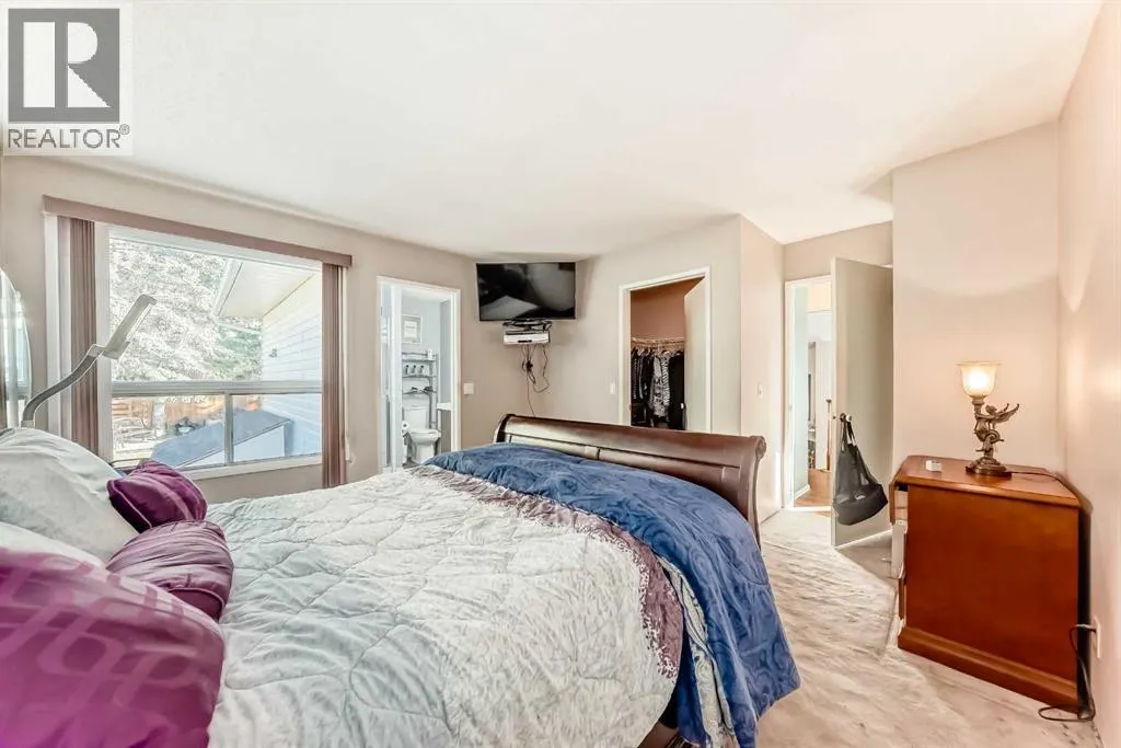 167 Woodridge Place SW