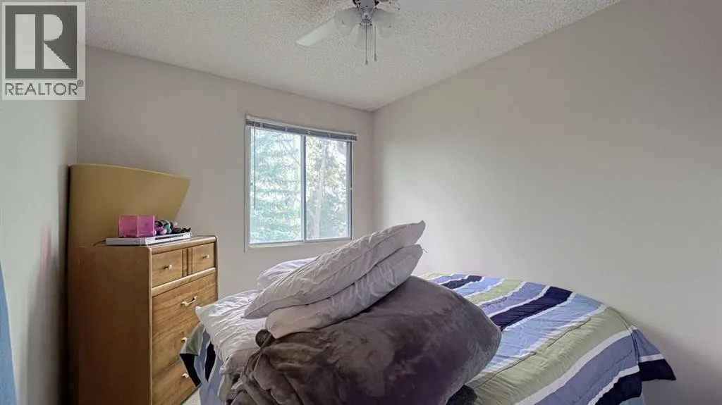 135 Woodsman Lane SW