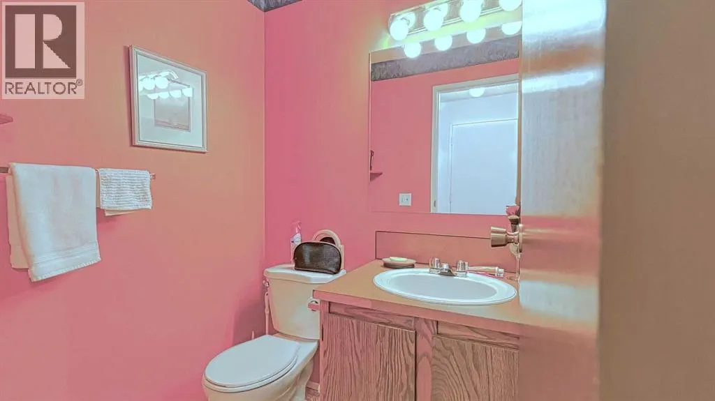 135 Woodsman Lane SW