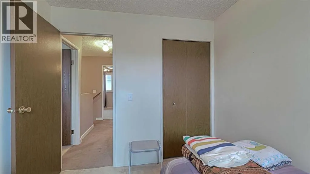 135 Woodsman Lane SW