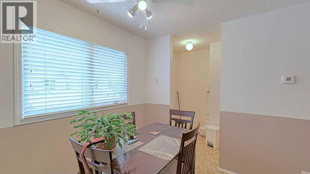 135 Woodsman Lane SW