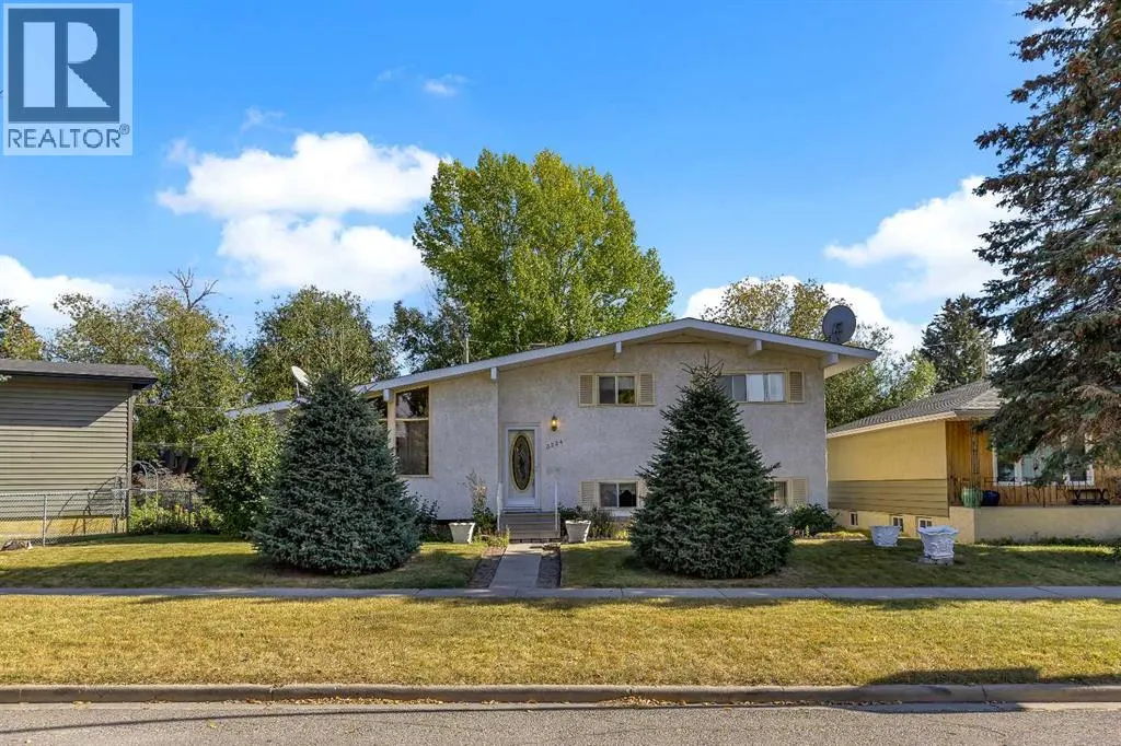 3224 Carol Drive NW