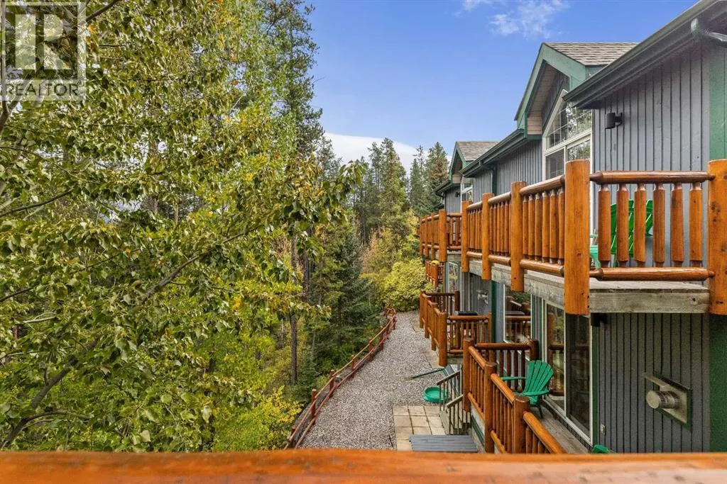 13, 1022 Rundleview Drive