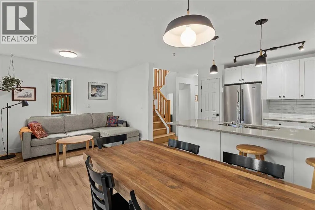 13, 1022 Rundleview Drive