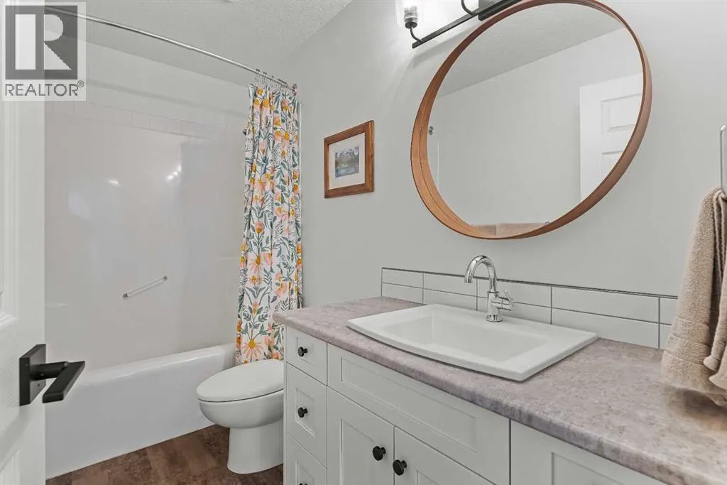 13, 1022 Rundleview Drive