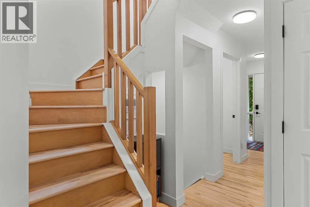 13, 1022 Rundleview Drive