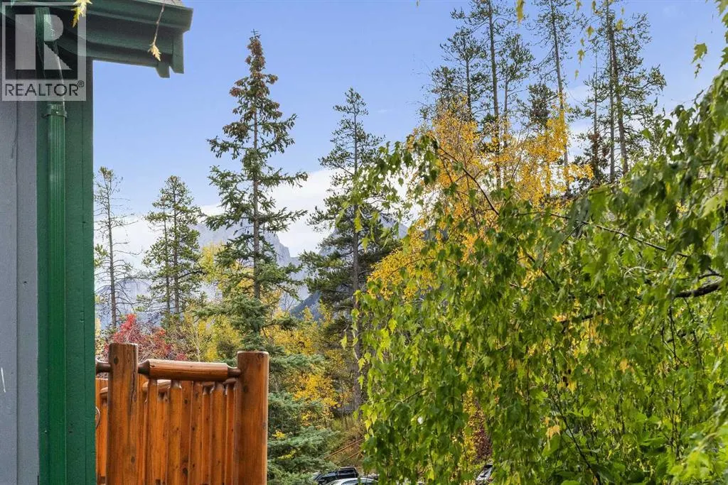 13, 1022 Rundleview Drive