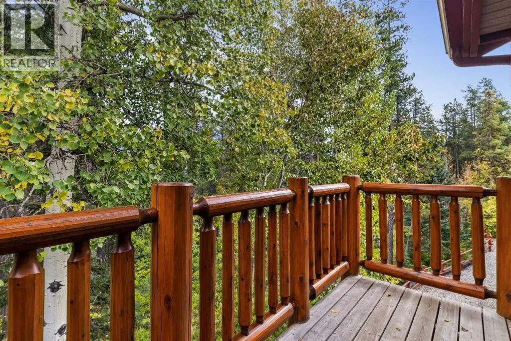 13, 1022 Rundleview Drive