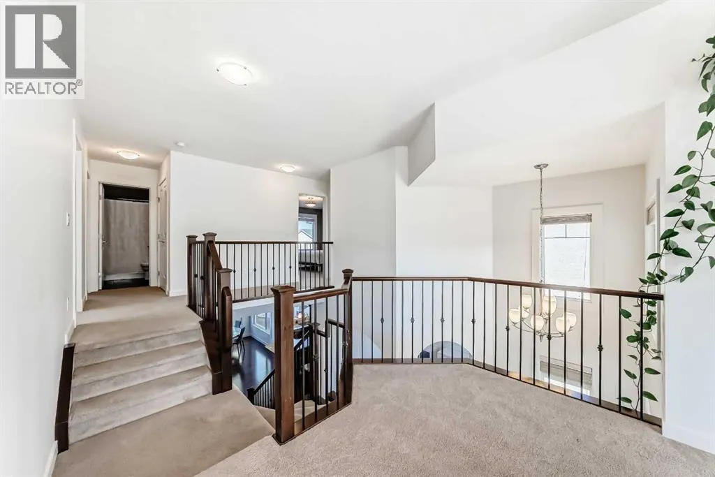 136 ASPENMERE Close