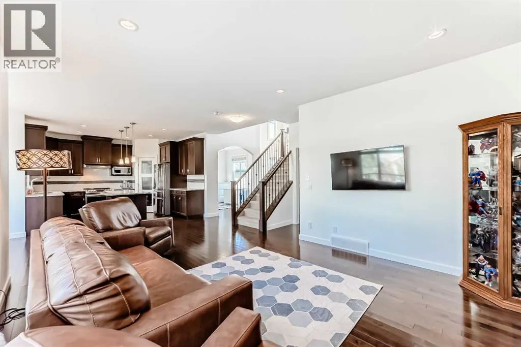 136 ASPENMERE Close