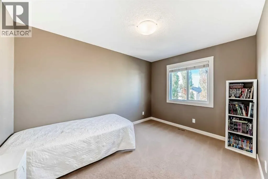 136 ASPENMERE Close