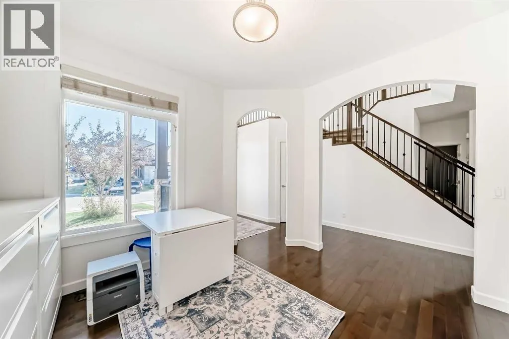 136 ASPENMERE Close