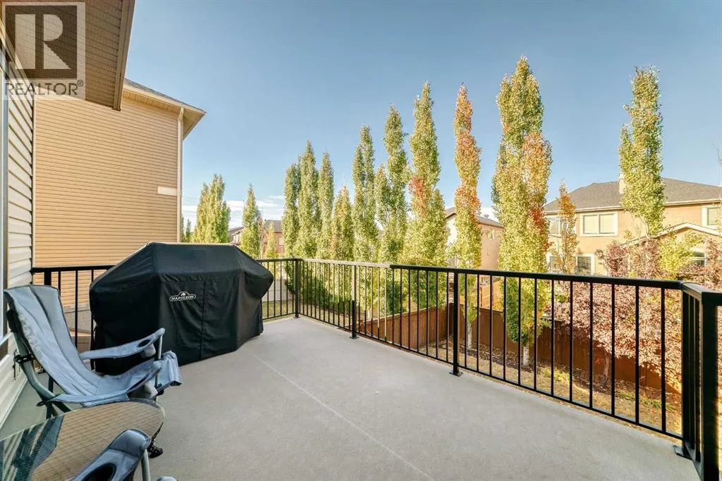 136 ASPENMERE Close