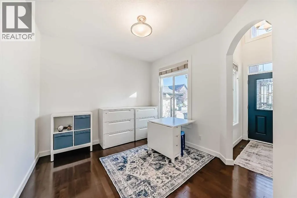 136 ASPENMERE Close