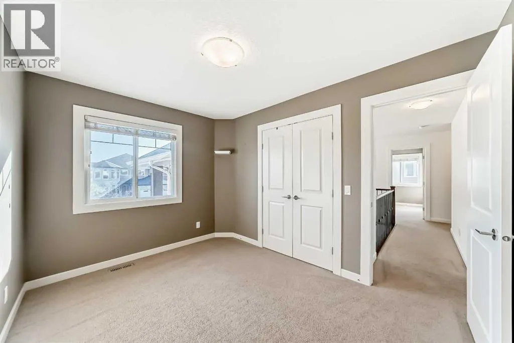 136 ASPENMERE Close
