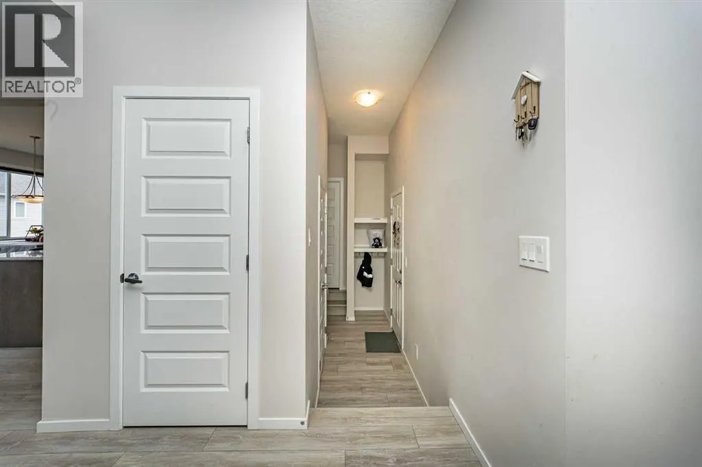 717 Windrow Manor SW