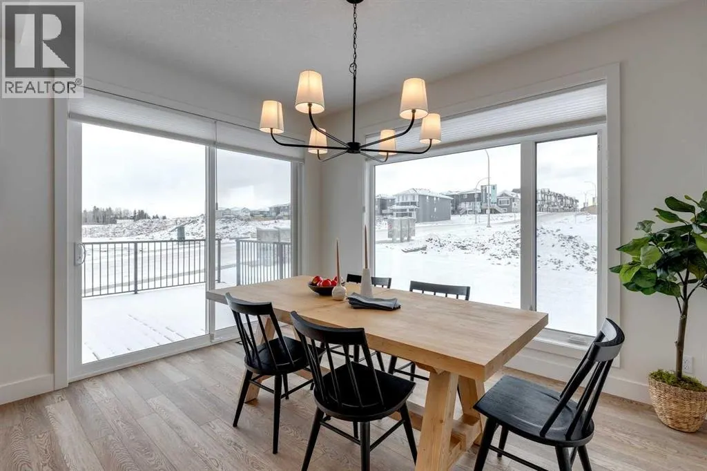 396 Rivercrest View