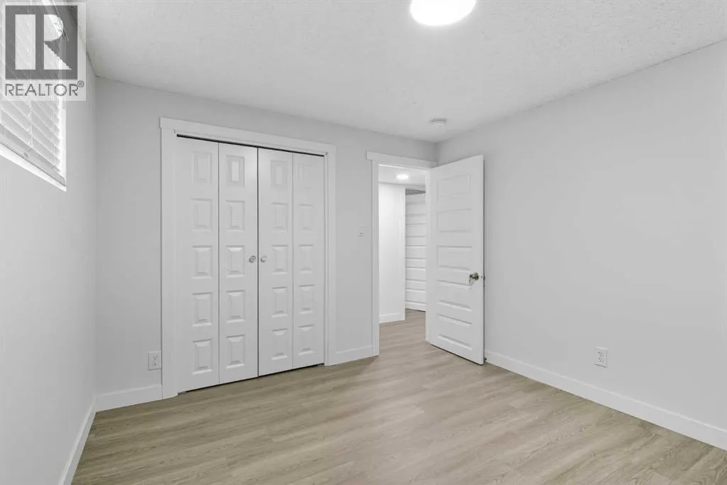 2009 Cottonwood Crescent SE