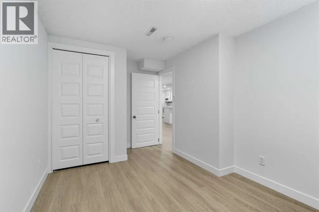 2009 Cottonwood Crescent SE