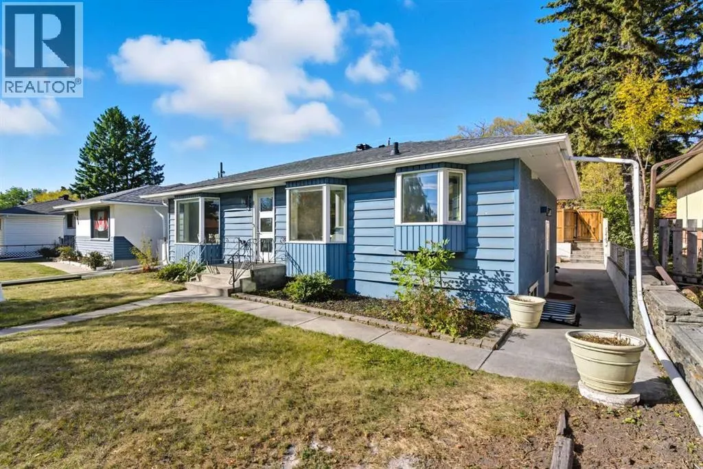 2009 Cottonwood Crescent SE