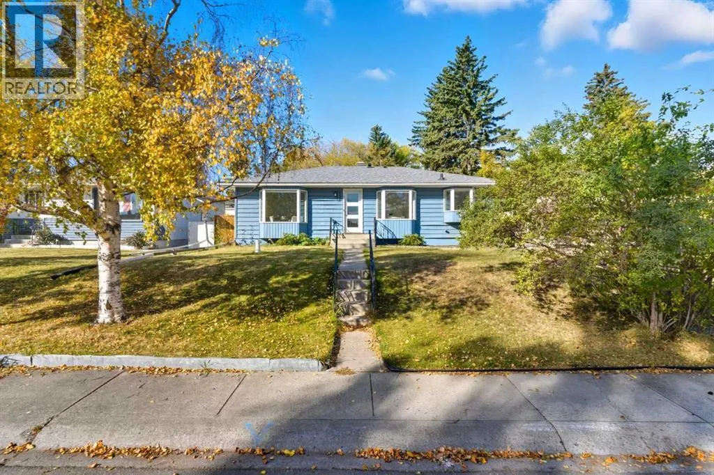 2009 Cottonwood Crescent SE