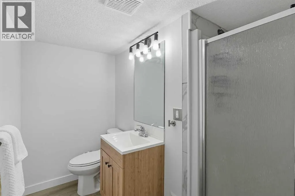 2009 Cottonwood Crescent SE