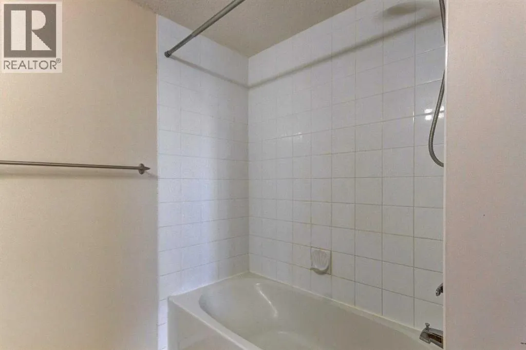 3410, 10 Prestwick Bay SE