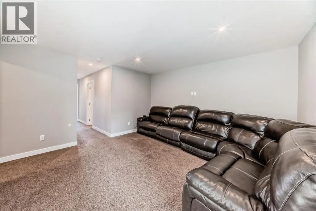 321 Carringvue Place NW