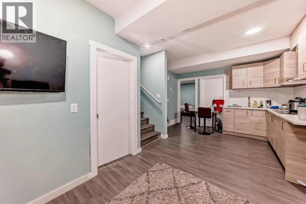321 Carringvue Place NW